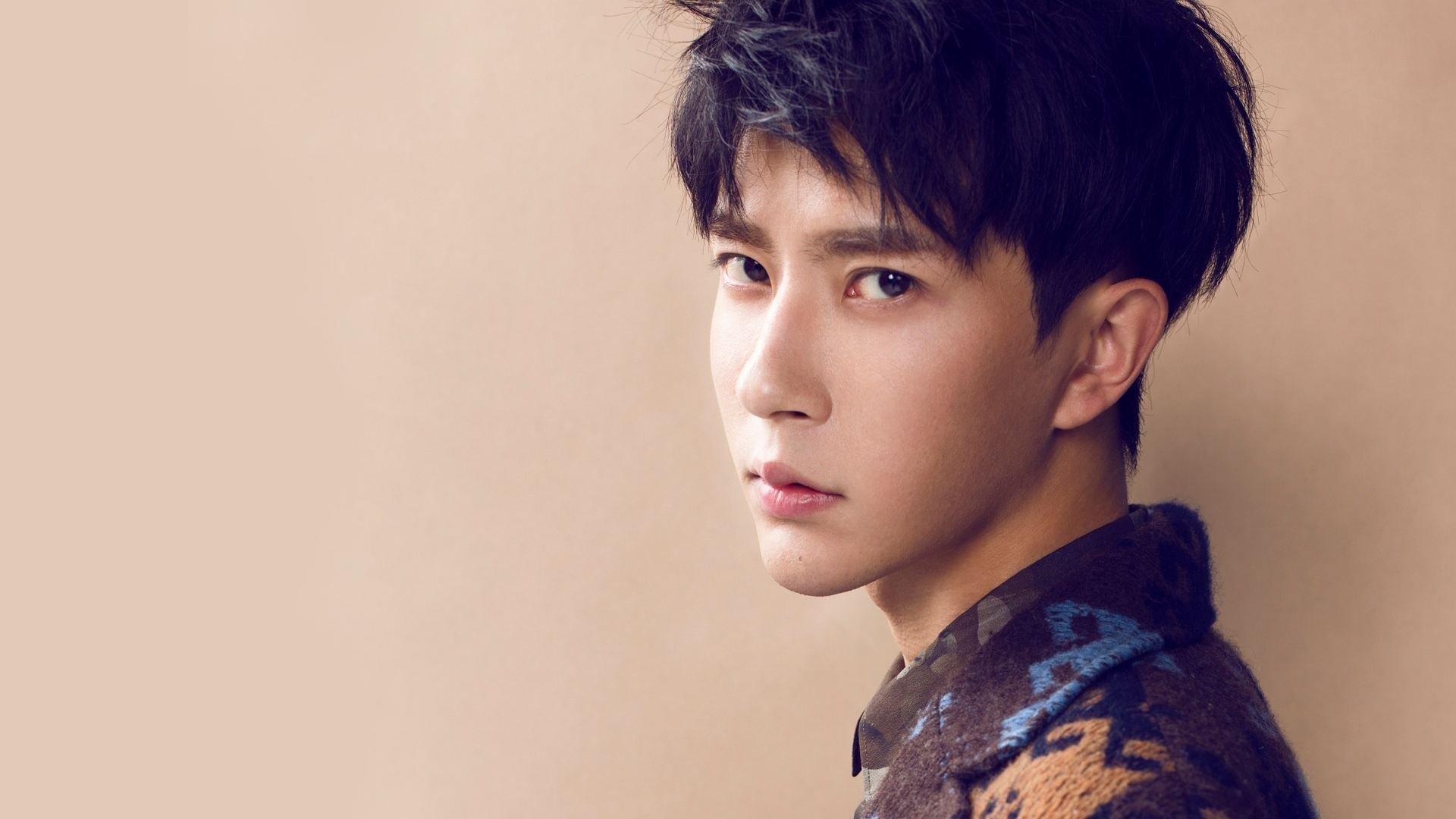 爱爱游戏-“法甲争冠激战：悬念持续，谁将问鼎？”，法甲夺冠概率